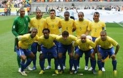 2006年拥有前场魔幻四重奏的巴西队为什